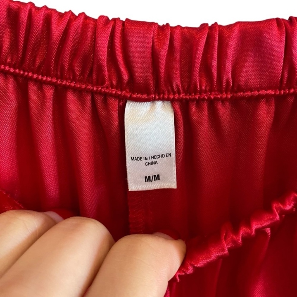 Victoria’s Secret Red Satin Pajama Set With Floral Lace Trim - Picture 8 of 9